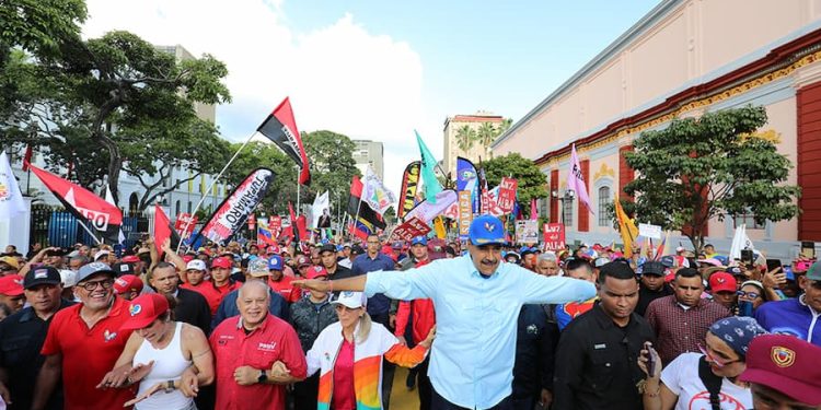 “Estamos enfrentados a un Goliat satánico” 1 El presidente ordenó acelerar la aprobación de la Ley Contra el Fascismo, Neofascismo y Expresiones Similares, ante la violencia y la desestabilización que han querido imponer sectores de la ultraderecha en Venezuela