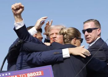 EEUU: La elección más complicada de su historia 8 Su población, pese al bombardeo mediático tradicional, y el trabajo de estupidización en redes, ha empezado a despertar, a darse cuenta de lo mucho que la han engañado, que la han perjudicado