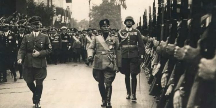 La Economía Política del Fascismo 1 El mayor homenaje al heroísmo masivo de los pueblos soviéticos, y de aquella gigantesca victoria que sepultó al fascismo; sería el trabajo articulado, planificado y eficiente de la Internacional Antifascista creada en Caracas con motivo del Congreso Mundial