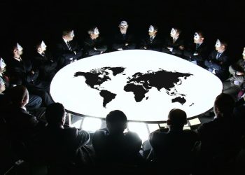 Más Allá del Sol: La Caída del Imperio y el Surgimiento de un Nuevo Orden Mundial 9 Más Allá del Sol: La Caída del Imperio y el Surgimiento de un Nuevo Orden Mundial