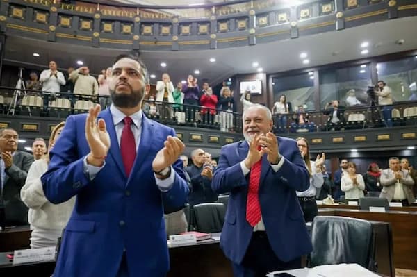 El rostro del fascismo visto desde las cárceles 2 Trabajamos para dar otra oportunidad y motivación de vida a los 26.000 privados de libertad de los centros penitenciarios, de un total de casi 50.000, de los cuales 5.000 son mujeres