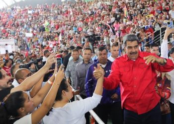 Presidente electo Nicolás Maduro: "El 10 de enero nos vemos en la calle" 1 Presidente electo Nicolás Maduro El 10-Ene nos vemos en la calle