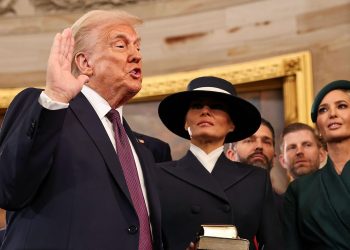 Trump promete “renacimiento de EE.UU.” y una deportación masiva de migrantes 7 Trump promete “renacimiento de EE.UU.” y una deportación masiva de migrantes