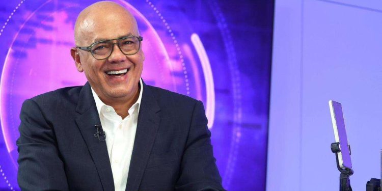 Jorge Rodríguez denuncia negocios de Guaidó en España financiados con fondos de USAID y exige investigación internacional