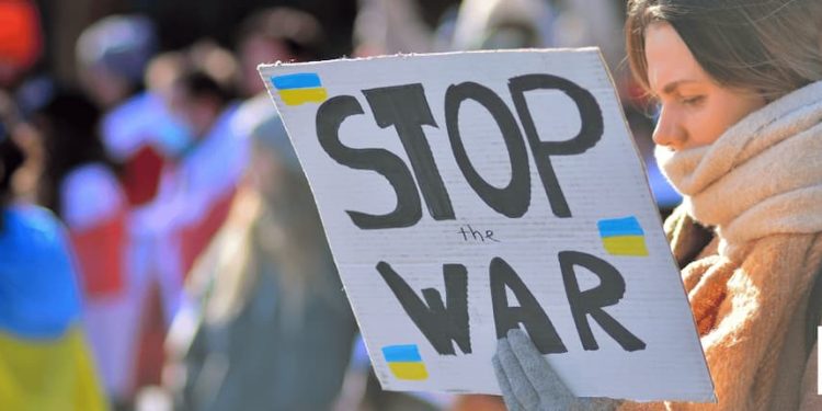 Moscú y Washington conversan amablemente 1 Los últimos acontecimientos dejan en claro que Europa y Ucrania van a tener un papel muy discreto en la negociación de paz. Mientras Washington y Moscú deciden el futuro de la región, Europa se mantiene como un mero espectador