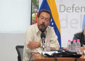 El imperialismo y la derecha creían que podían haberle ganado a Nicolás Maduro. En cambio, el primer presidente chavista y obrero se reveló, como decimos aquí, un tipo respondón. Se reveló como estadista, un gran líder, obviamente acompañado de la conciencia de nuestro pueblo organizado y de una clase obrera que se fortalece cada día más en la construcción del nuestro modelo socialista