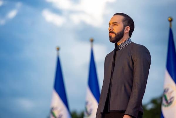 Cuatro Temas | Los nombres falsos del poder imperial 2 No es un país, es una cárcel