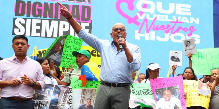 Marcha en defensa de los migrantes secuestrados en El Salvador 1 Marcha en defensa de los migrantes secuestrados en El Salvador