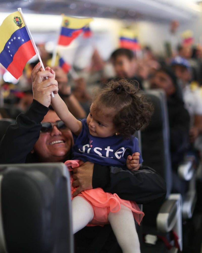 La imagen tiene un atributo ALT vacío; su nombre de archivo es 5107165759821425862-1-1-800x1000.jpg
