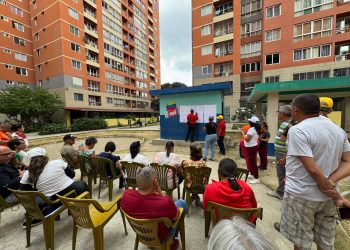 El pueblo venezolano demuestra la fuerza de la democracia participativa en jornada histórica