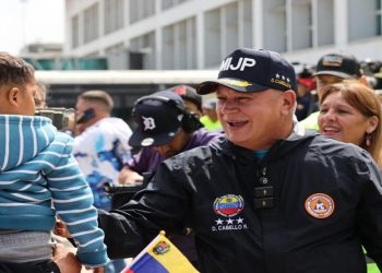 Vuelven a su patria 178 venezolanos desde los EE.UU. 9 Vuelven a su patria 178 venezolanos desde los EE.UU.