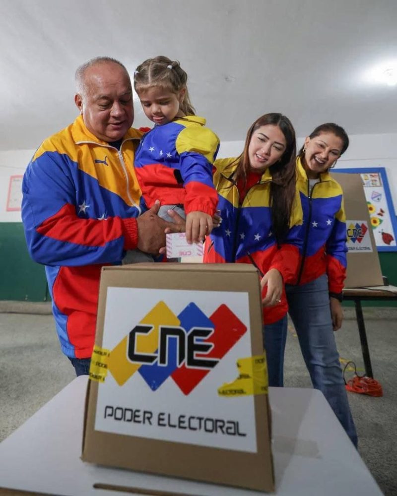 Diosdado Cabello ejerció su derecho al voto en Monagas y destacó la paz electoral en Venezuela