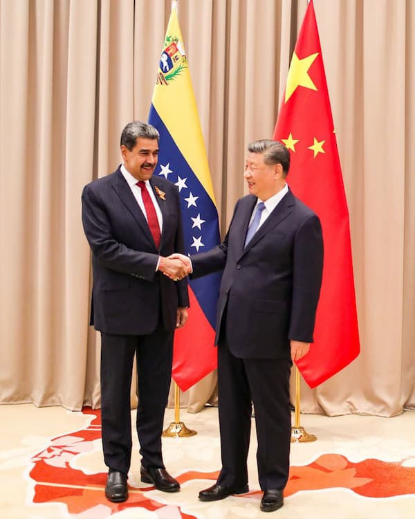 Superando viento y lluvia, creciendo hacia el sol 2 Las guerras comerciales y arancelarias no benefician a ninguna de las partes; la imposición y el unilateralismo conducen al aislamiento de sí mismos; y todos los países deben unirse para ganarse el respeto