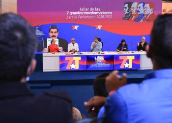 Presidente Maduro ordena creación de la Escuela Política Parlamentaria con carácter latinoamericano y caribeño