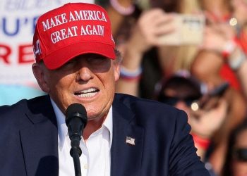 Trump califica a manifestantes como “animales y enemigos” de EE.UU. 2 Trump califica a manifestantes como “animales y enemigos” de EE.UU.