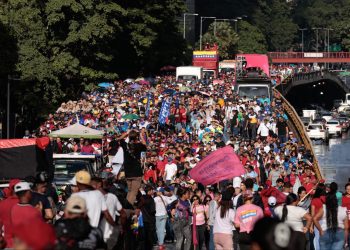 "Un regalo para Chávez": Pueblo venezolano celebra natalicio del Comandante y victoria electoral de la Revolución 5 IMG 20250728 193345 951