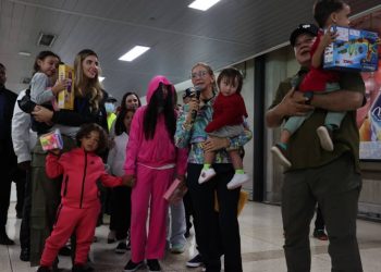 Niños y niñas venezolanos regresan a su Patria gracias a las políticas del presidente Nicolás Maduro 10 Niños y niñas venezolanos regresan a su Patria gracias a las políticas del presidente Nicolás Maduro