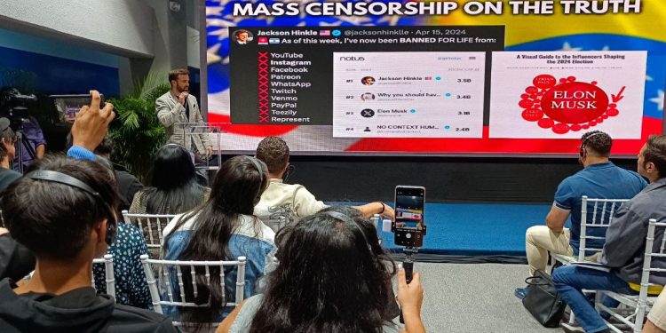 Comunicadores del Sur Global debaten sobre cómo enfrentar el bloqueo mediático en el foro "Voces del Nuevo Mundo" 1 photo 4920314779566977043 y