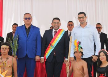 Farith Fraija juramentado como Alcalde de Guaicaipuro: "Ganó el futuro, ganó la Revolución Bolivariana" 9 Farith Fraija juramentado como Alcalde de Guaicaipuro: «Ganó el futuro, ganó la Revolución Bolivariana»