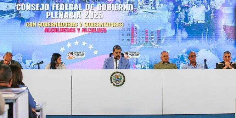 La media a voltear 1 Presidente Nicolás Maduro