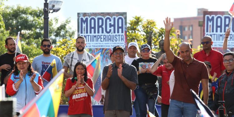 Jorge Rodríguez: “El pueblo venezolano heredero de los libertadores sigue en la calle defendiendo la paz y la soberanía” 1 Jorge Rodríguez: “El pueblo venezolano heredero de los libertadores sigue en la calle defendiendo la paz y la soberanía”