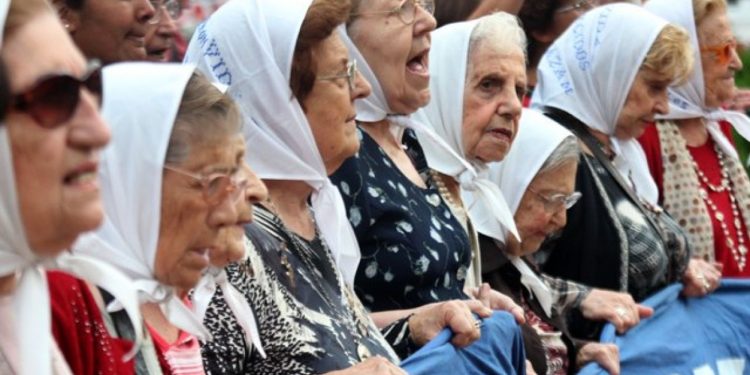 madres de la plaza de mayo