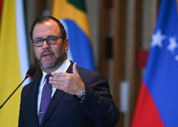 Canciller de Venezuela rechaza militarización de la región y destaca: “América Latina no tolerará carreras armamentistas”
