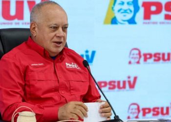 Cabello: "Aquí está Venezuela que está siendo agredida y toda la ayuda que nos puedan dar, bienvenida ¡Amor con amor se paga!" 7 Cabello: «Aquí está Venezuela que está siendo agredida y toda la ayuda que nos puedan dar, bienvenida ¡Amor con amor se paga!»