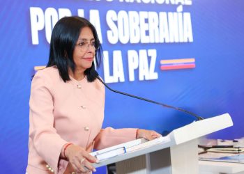 Delcy Rodríguez afirmó que las metas establecidas en el mundo para alcanzar cero emisiones de dióxido de carbono para el 2050 no se van a respetar