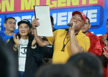 Ministro Ángel Prado destaca masiva participación y esperanza del pueblo en la Cuarta Consulta Popular Nacional 2025 2 Ministro Ángel Prado destaca masiva participación y esperanza del pueblo en la Cuarta Consulta Popular Nacional 2025