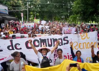 Democracia comunal y gobierno popular