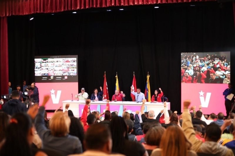 Cabello convoca a las asambleas populares para elegir los Comités de Base Integral 2 img 20251106 140626 7585743558525437952030