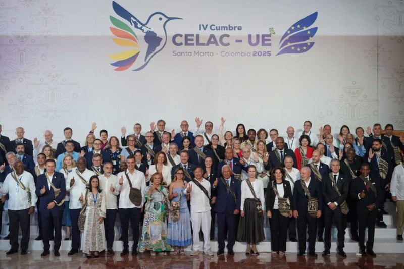 Canciller Gil denuncia ejecuciones extrajudiciales en el Caribe en Cumbre CELAC-UE 2 img 20251109 213355 8828910017278572187613