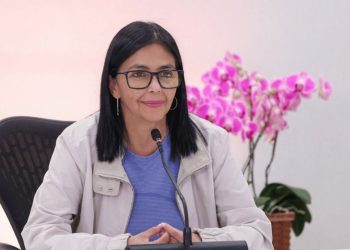 Presidenta Encargada Delcy Rodríguez: «A Venezuela la une el sentimiento de querer de vuelta al presidente Maduro y a Cilia Flores»