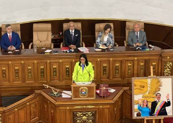 Presidenta (E) Delcy Rodríguez: “Si me tocara ir a Washington, lo haría caminando, no arrastrada y con el tricolor en alto»