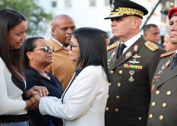 Crearán comisión de familiares y víctimas de mártires caídos 9 IMG 20260108 213337 150