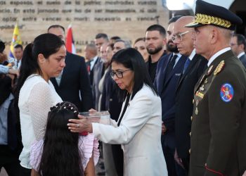 Delcy Rodríguez al pueblo de EEUU: «Venezuela no merecía esta agresión vil de una potencia nuclear» 6 IMG 20260108 223641 710