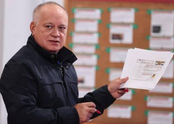 "Nuestro pueblo sabe lo que tiene que hacer": Cabello a quienes celebraron las bombas sobre Caracas 3 «Nuestro pueblo sabe lo que tiene que hacer»: Cabello a quienes celebraron las bombas sobre Caracas
