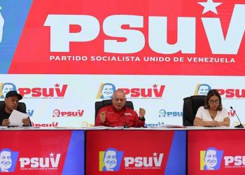 Cabello: «Seguimos aquí exigiendo la liberación inmediata de Maduro y Cilia Flores»