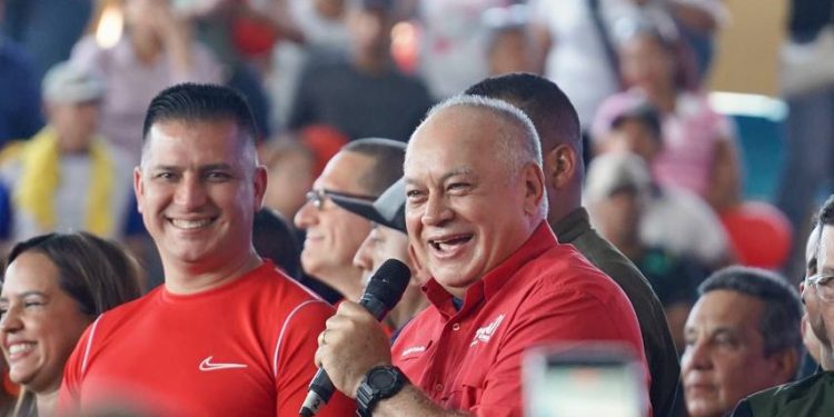 Diosdado Cabello llama a movilizar "al menos 30 personas" por centro para garantizar la victoria popular 1 Diosdado Cabello llama a movilizar «al menos 30 personas» por centro para garantizar la victoria popular