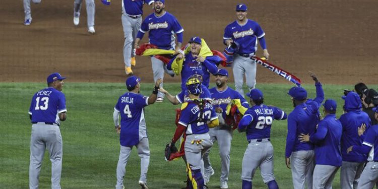 ¡Histórico!: Venezuela remonta ante Italia y clasifica a su primera final del Clásico Mundial de Beisbol 1 ¡Histórico!: Venezuela remonta ante Italia y clasifica a su primera final del Clásico Mundial de Beisbol