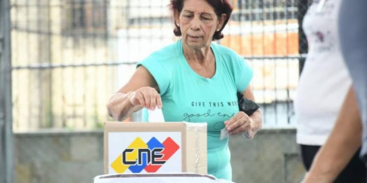 Cuatro Temas | Los múltiples significados de una consulta 1 Cuatro Temas Los múltiples significados de una consulta