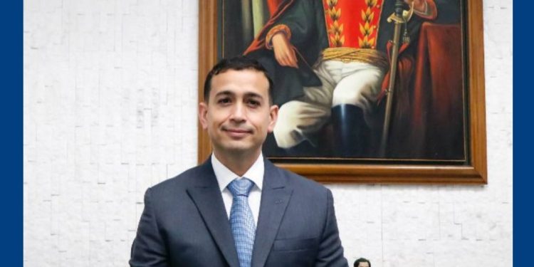 Economista Johann Álvarez Márquez es designado nuevo Ministro de Comercio Exterio 1 Economista Johann Álvarez Márquez es designado nuevo Ministro de Comercio Exterio