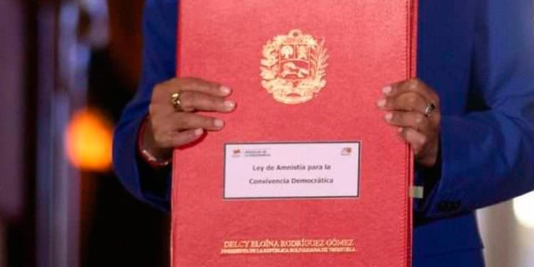 Venezuela: La apuesta de la Amnistía y la defensa del Poder Popular 1 Venezuela La apuesta de la Amnistía y la defensa del Poder Popular