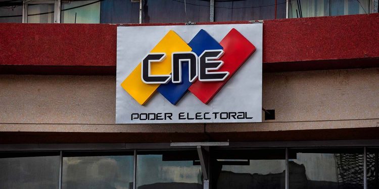 CNE extiende horario de votación por alta afluencia en Consulta Popular Nacional 2026