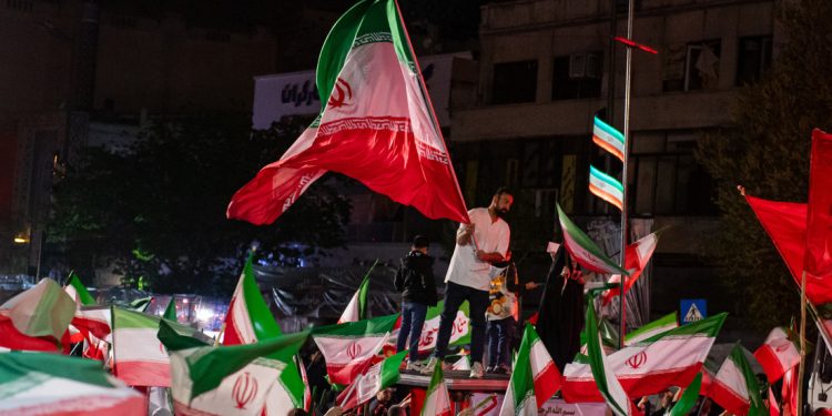Irán declara una “victoria aplastante” tras imponer sus condiciones a EE.UU. e Israel para una tregua de dos semanas 1 Irán declara una “victoria aplastante” tras imponer sus condiciones a EE.UU. e Israel para una tregua de dos semanas