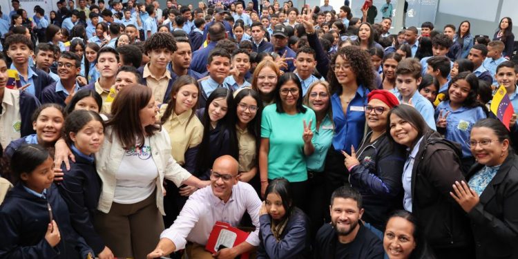 100 días de gestión: 8.234 obras finalizadas y 571 viviendas entregadas 1 100 días de gestión: 8.234 obras finalizadas y 571 viviendas entregadas
