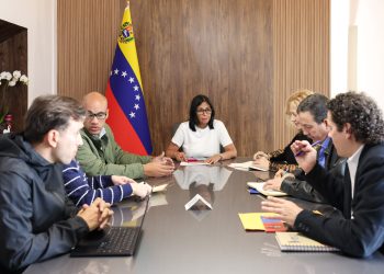 Presidenta Encargada Delcy Rodríguez encabeza reunión con el Gabinete Educativo para revisar el Plan Nacional de Educación