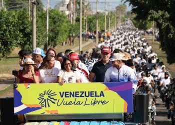 Presidenta (E) encabeza en Carabobo multitudinaria Peregrinación Nacional 4 Presidenta (E) encabeza en Carabobo multitudinaria Peregrinación Nacional