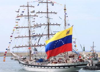 El Buque Escuela Simón Bolívar continúa su travesía hacia México (+Fotos) 7 El Buque Escuela Simón Bolívar continúa su travesía hacia México (+Fotos)